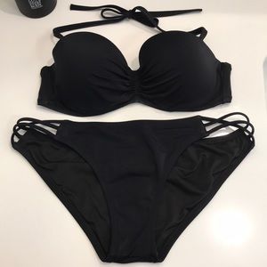 Victoria’s Secret black bikini Top: 36C Bottoms: L